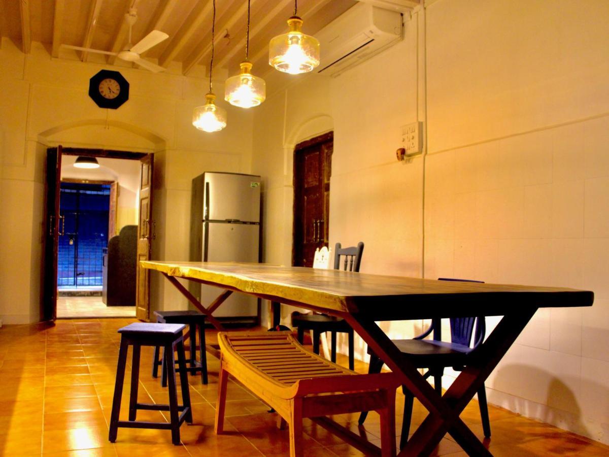 Gosolo Stays Bandra Hostel 孟买 外观 照片