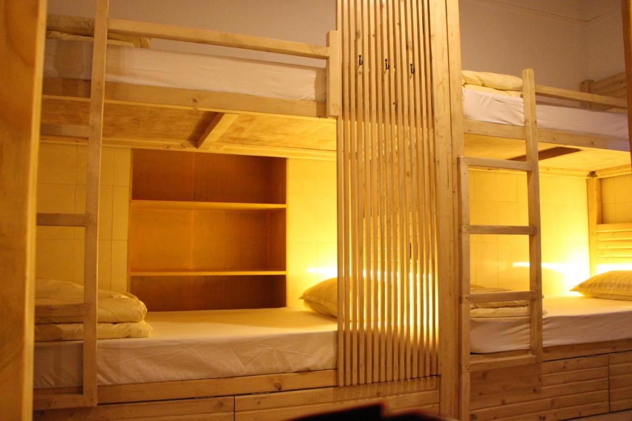 Gosolo Stays Bandra Hostel 孟买 外观 照片