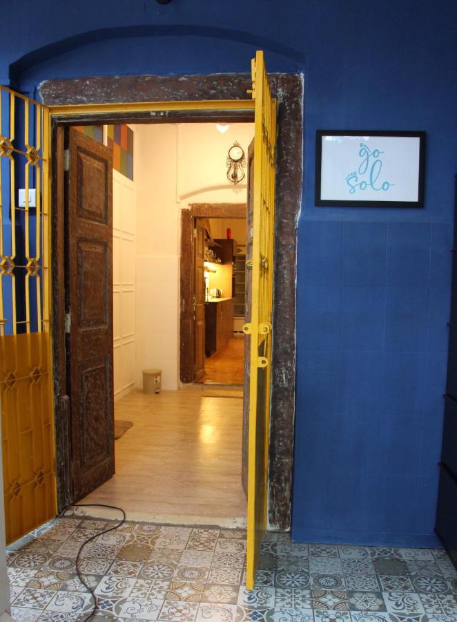 Gosolo Stays Bandra Hostel 孟买 外观 照片
