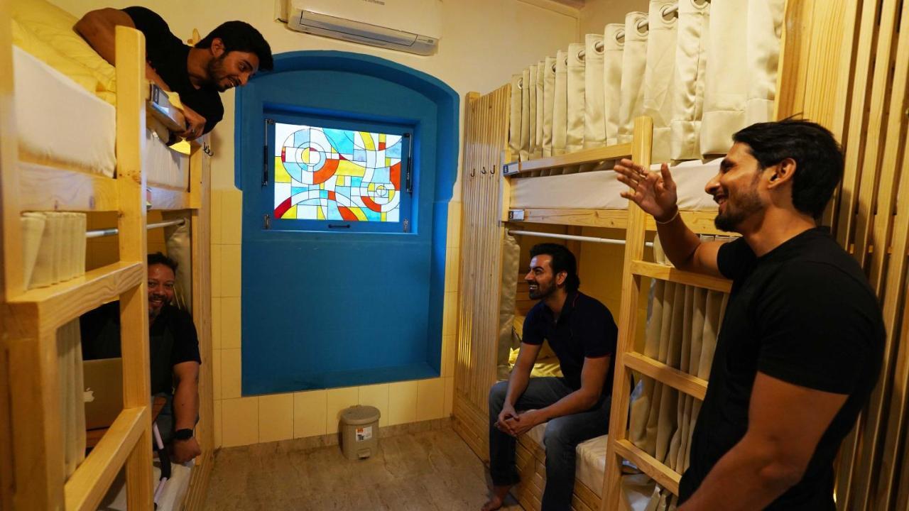 Gosolo Stays Bandra Hostel 孟买 外观 照片