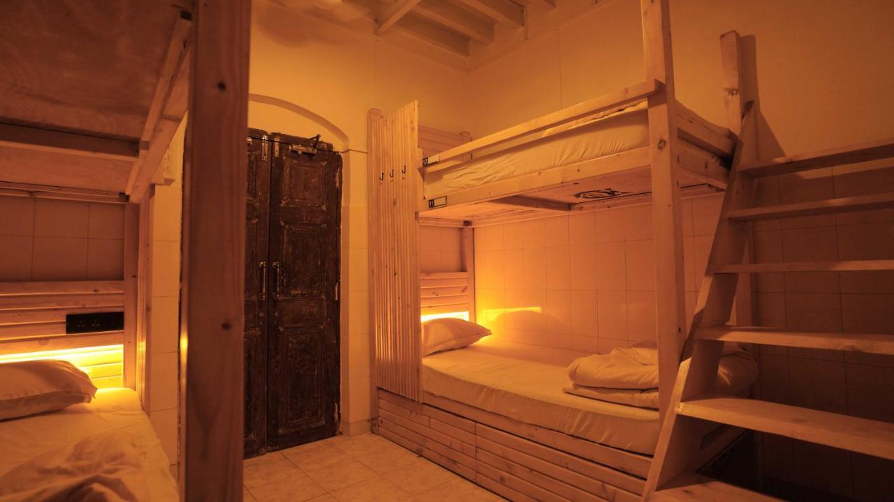 Gosolo Stays Bandra Hostel 孟买 外观 照片