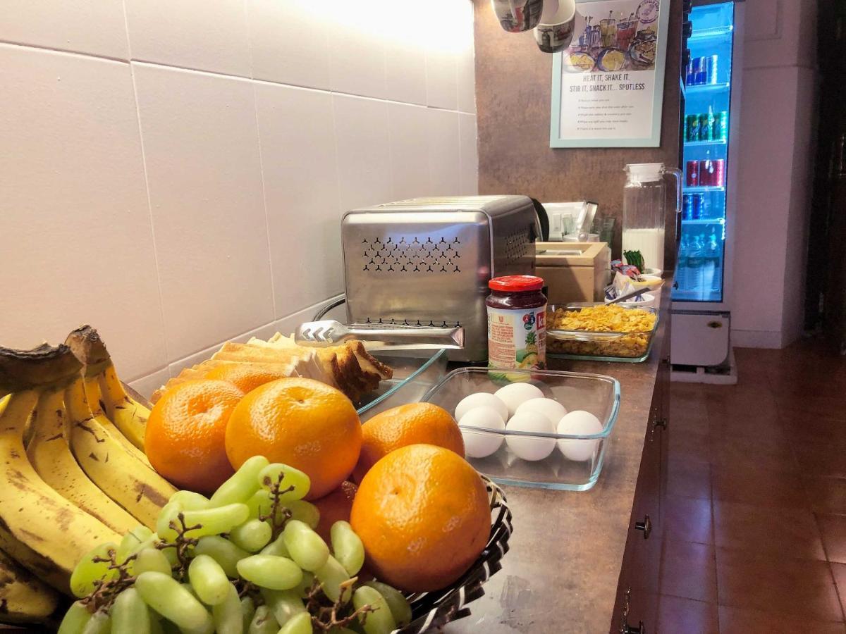 Gosolo Stays Bandra Hostel 孟买 外观 照片