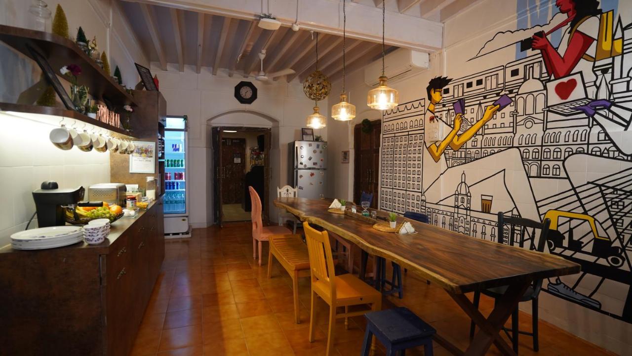 Gosolo Stays Bandra Hostel 孟买 外观 照片
