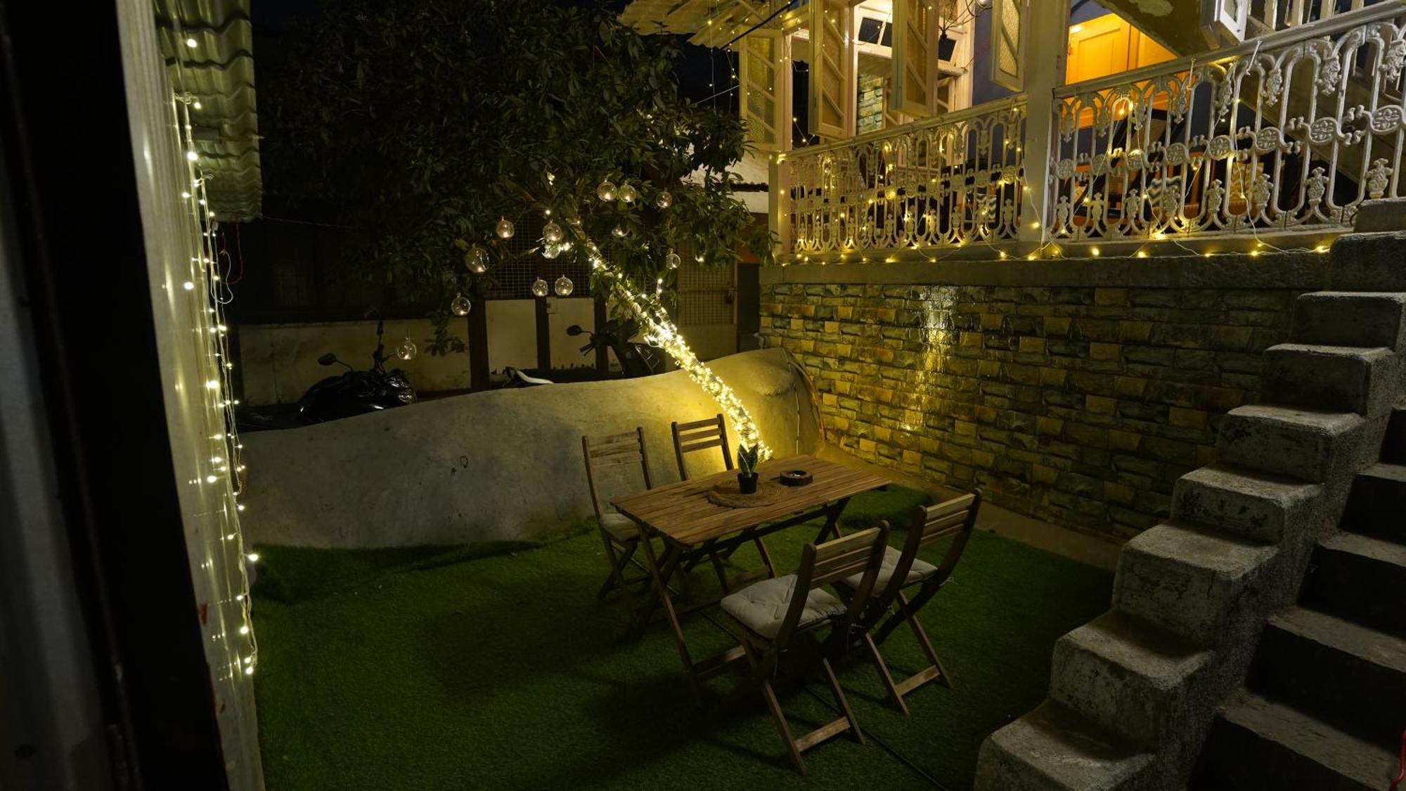 Gosolo Stays Bandra Hostel 孟买 外观 照片